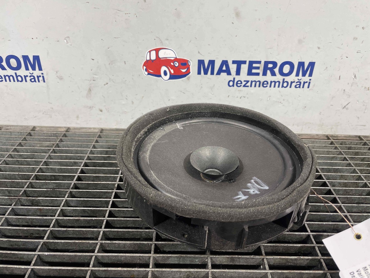 DIFUZOR AUDIO MITSUBISHI OUTLANDER - - (2012 2016)