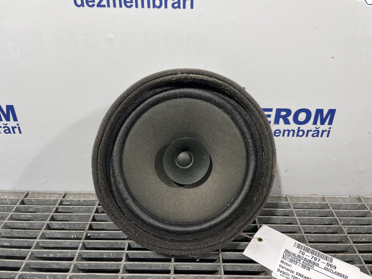 DIFUZOR AUDIO MITSUBISHI OUTLANDER OUTLANDER - - (2012 2016)