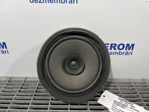 DIFUZOR AUDIO MITSUBISHI OUTLANDER OUTLANDER - - (2012 2016)