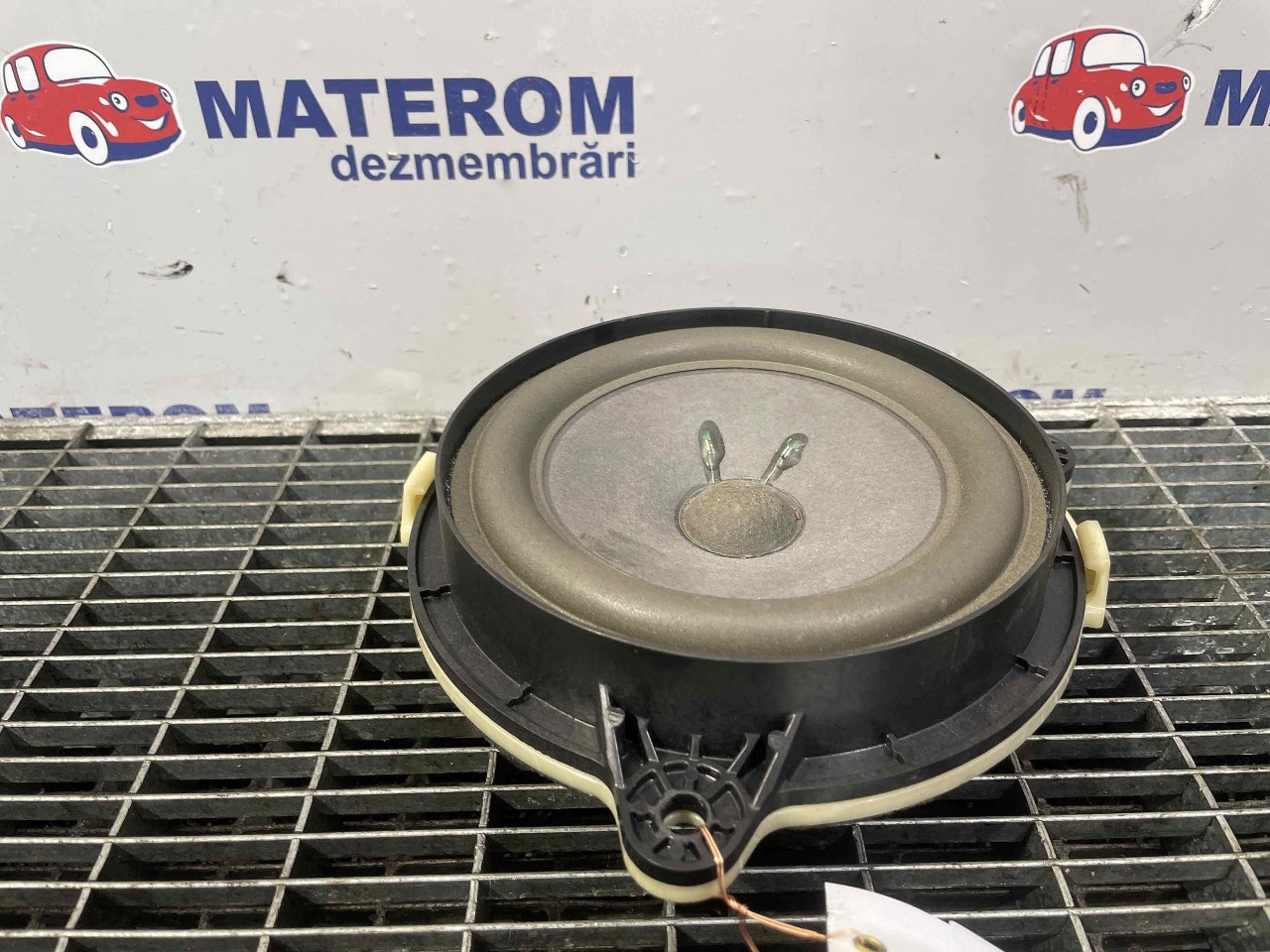 DIFUZOR AUDIO NISSAN X-TRAIL - - (2007 2014)