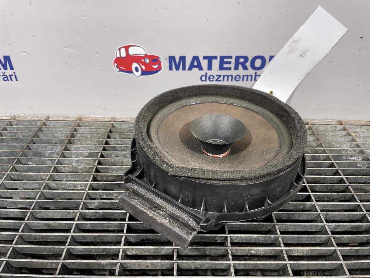 DIFUZOR AUDIO OPEL ASTRA J - - (2009 2012)