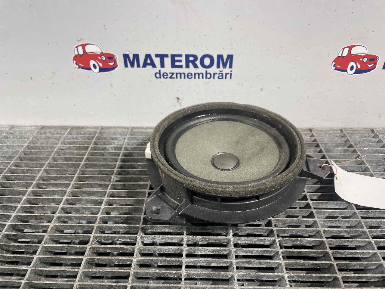 DIFUZOR AUDIO TOYOTA RAV4 - - (2012 2018)