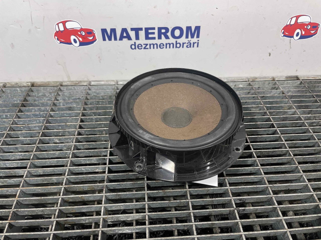 DIFUZOR AUDIO VW GOLF VI - - (2008 2012)