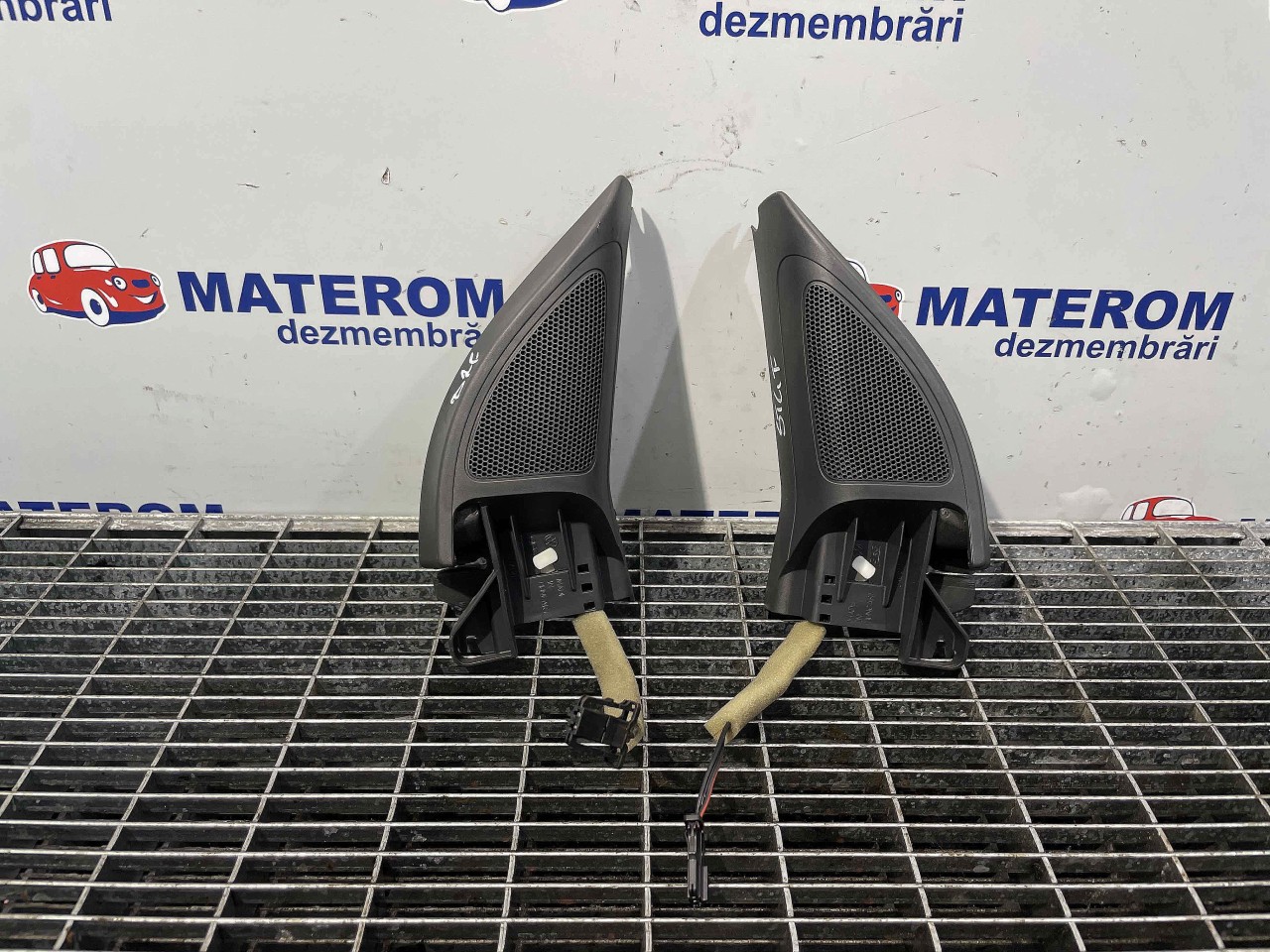 DIFUZOR AUDIO VW GOLF VI GOLF VI - - (2008 2012)