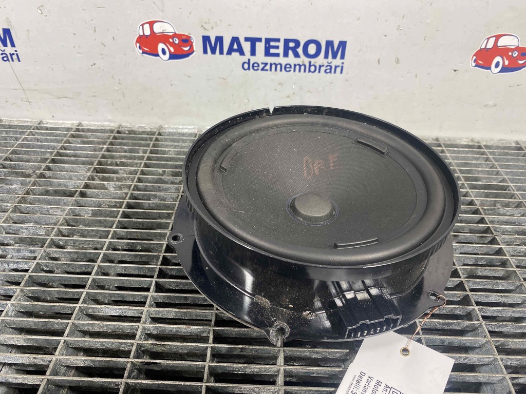 DIFUZOR AUDIO VW PASSAT - - (2014 2019)