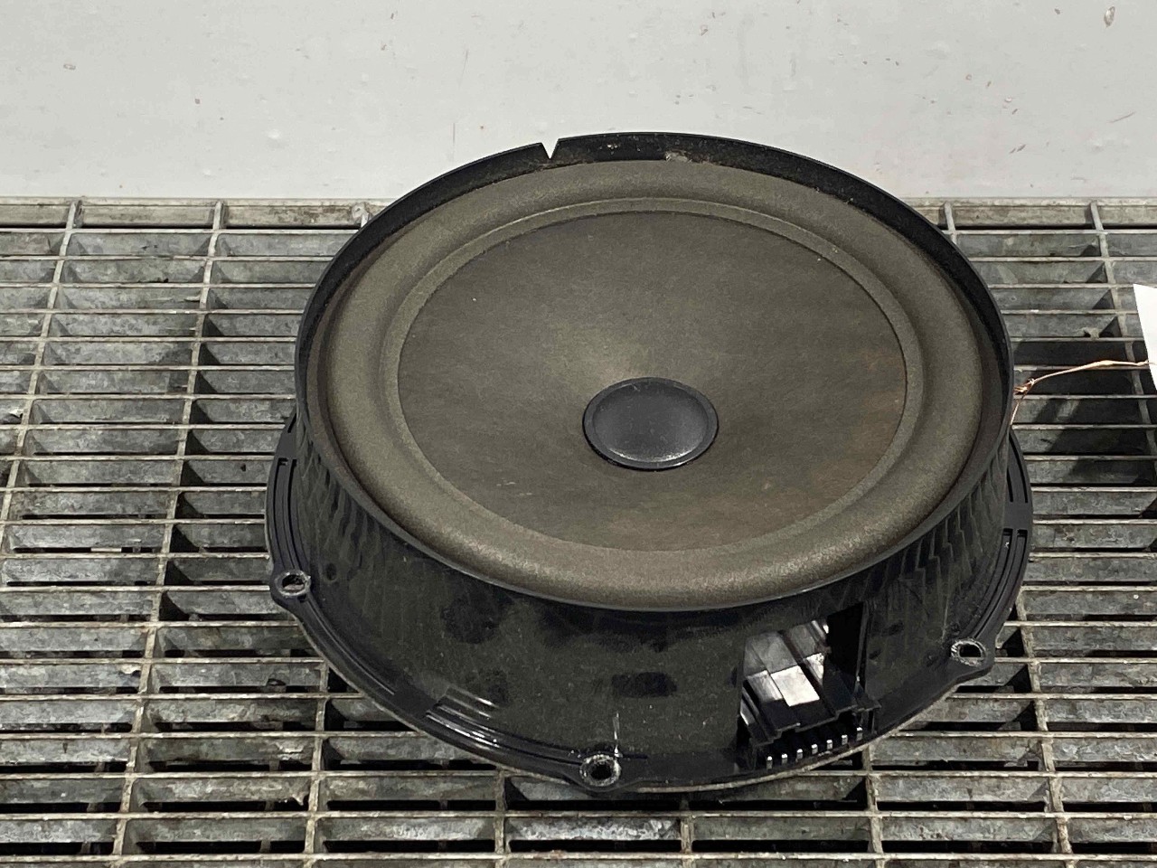 DIFUZOR AUDIO VW TIGUAN - - (2007 2010)