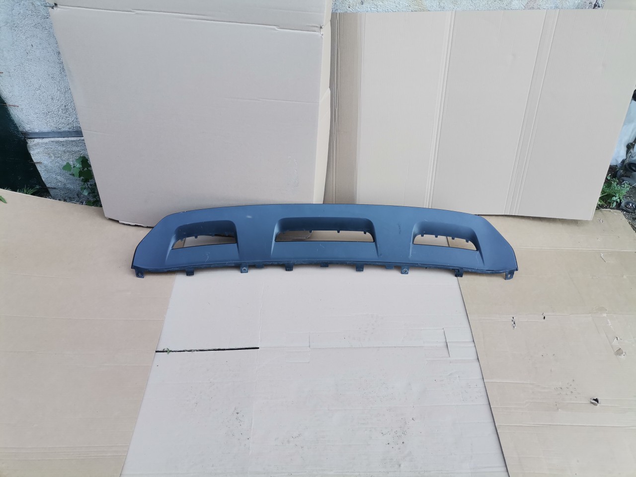 Difuzor bara fata Audi Q8 S-Line (2018-2020) cod 4M8807733A