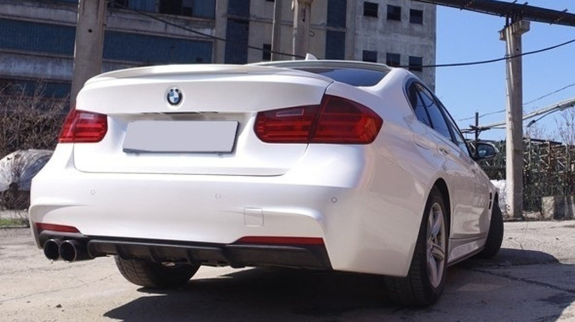 Difuzor bara spate BMW F30 F31 M PERFORMANCE SERIA 3 NEGRU
