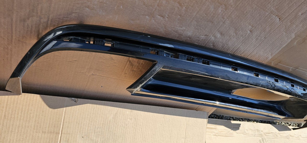 Difuzor bara spate Skoda Octavia 4 RS combi 2020 2021 2022 2023
