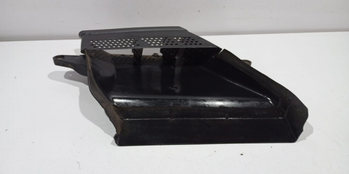 Difuzor captare aer 8K0129618 Audi A4 B8/8K [2007 - 2011]