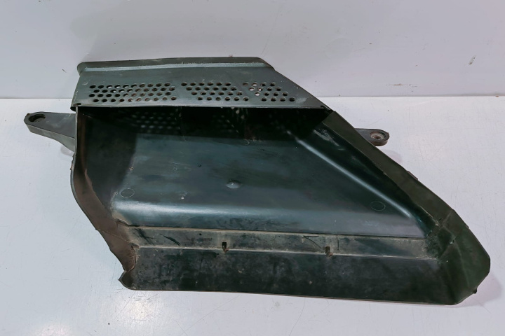 Difuzor captare aer 8K0129618A Audi A5 8T [2007 - 2011]