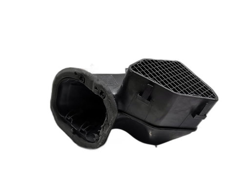 Difuzor captare aer Audi Q7 (4LB) 2008 BUG AUDI Q7 (4LB) [ 2006 - 2016 ] OEM 7L0819049A