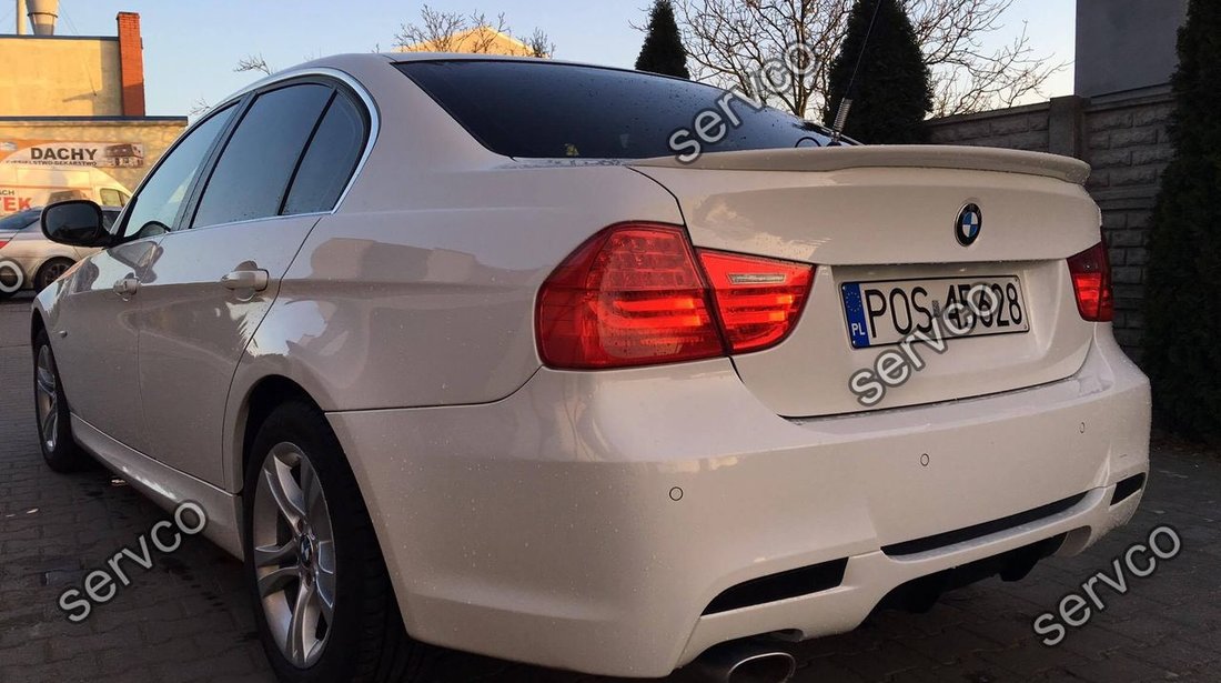 Difuzor evacuare prelungire spoiler bara spate BMW E90 E91 M3 320 pt bara pachet M ver1