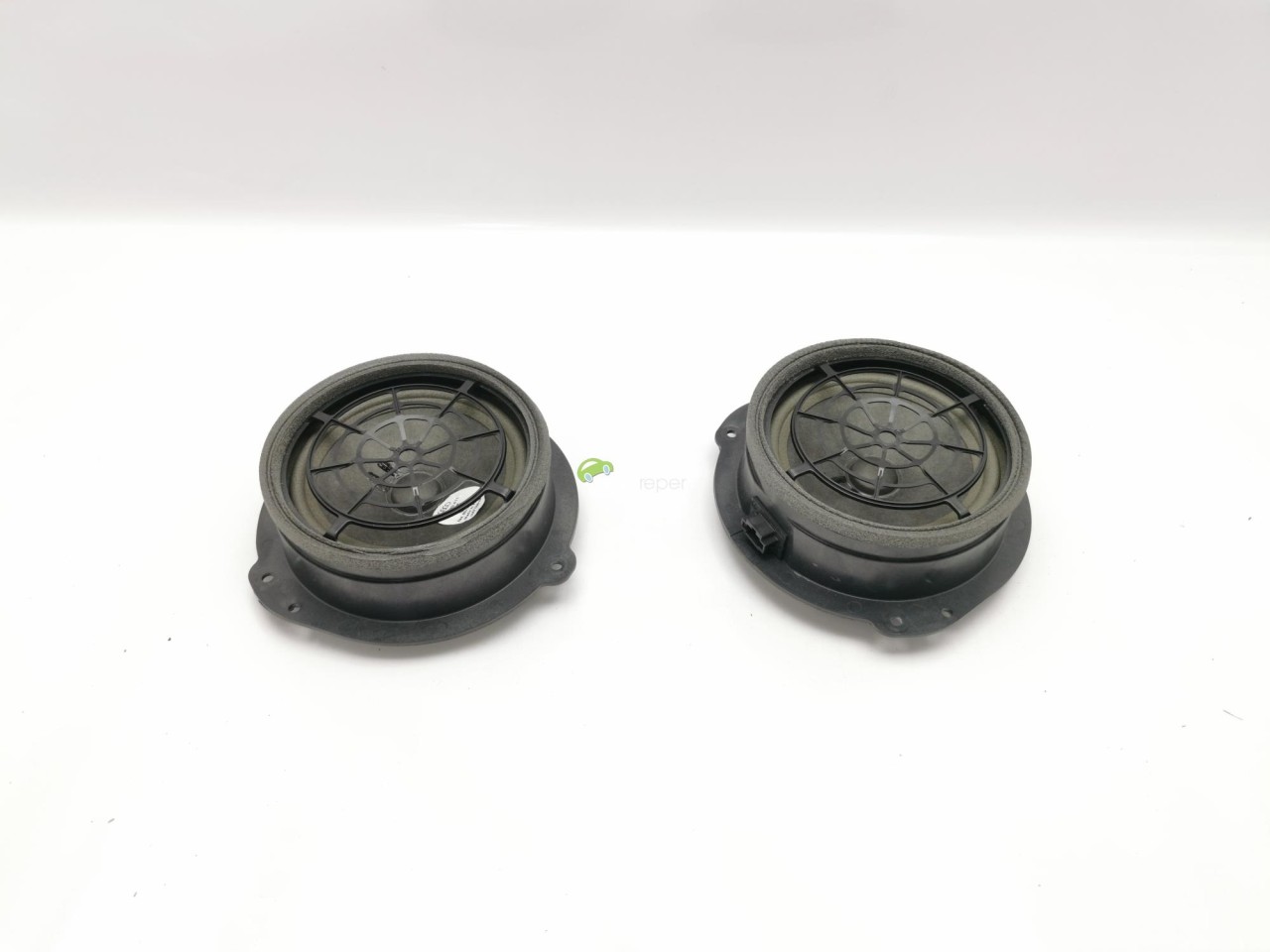 Difuzor original usa spate Audi A4 B9 8W / A5 8W - Cod: 8W5035411
