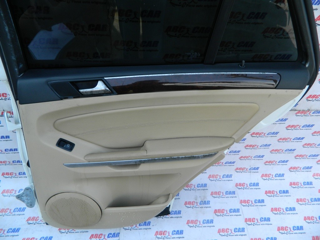 Difuzor usa dreapta spate Mercedes ML-Class W164 Facelift