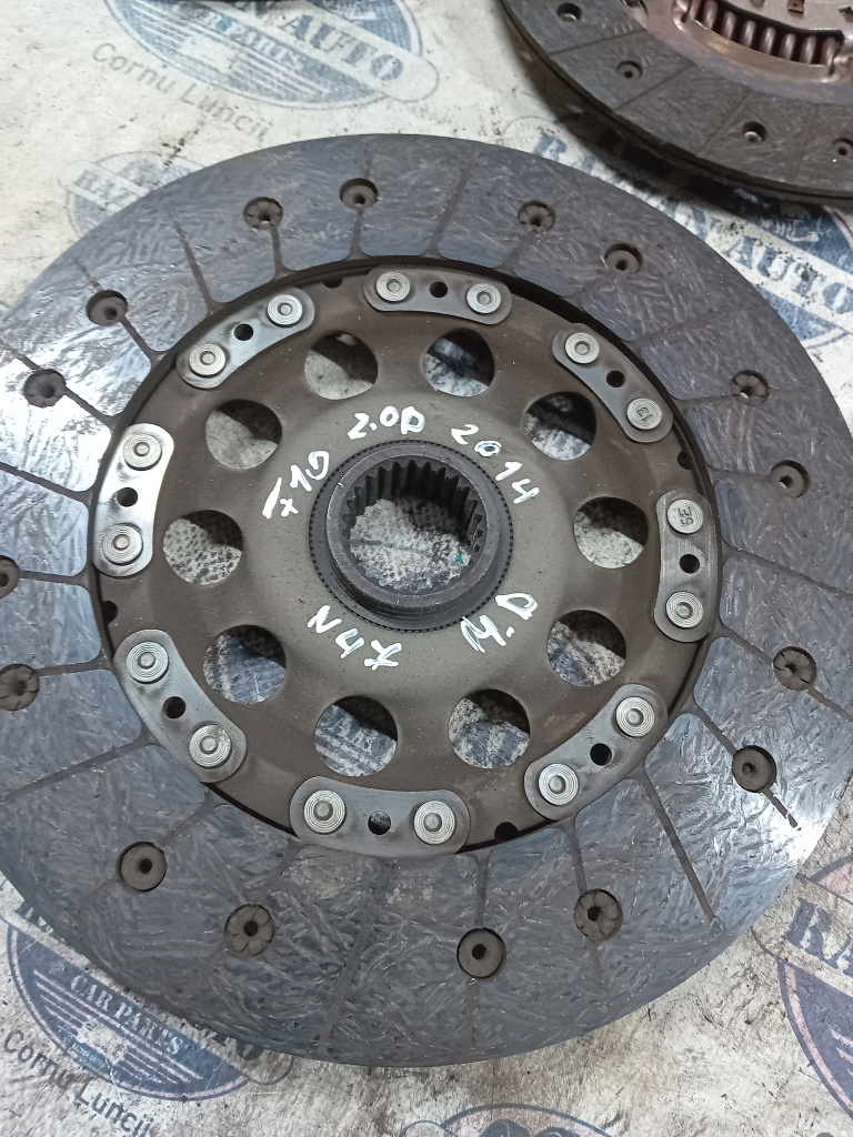 Disc ambreiaj masa dubla BMW F10 2.0 Motorina 2014, 324056510