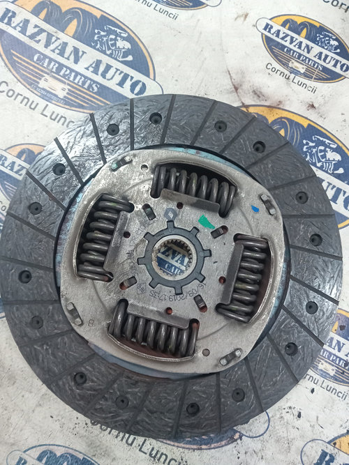 Disc ambreiaj masa simpla Dacia Duster 1.0 Benzina 2019, 301016117R