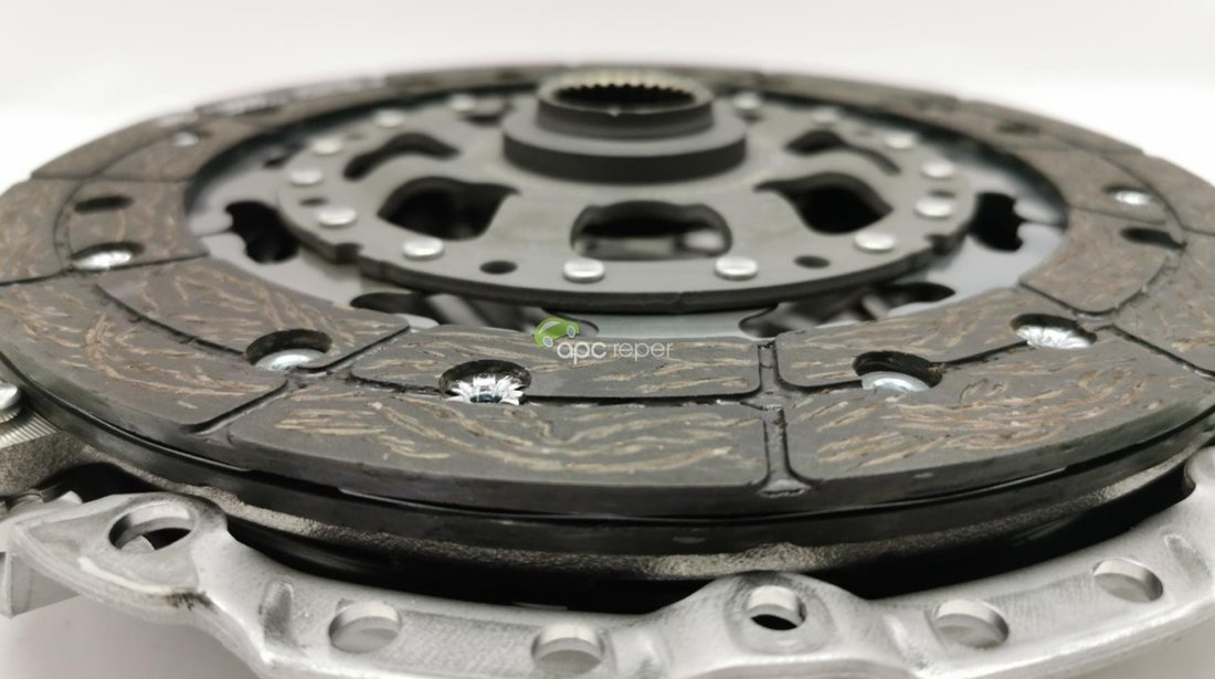 Disc ambreiaj + Placa presiune Originale Audi A4 B9 (8W) / A5 B9 - Cod: 0CS141031 + 0CS141117B