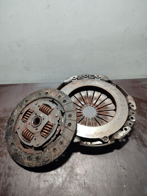 Disc + placa Renault Master 2.2 DCI 324061610