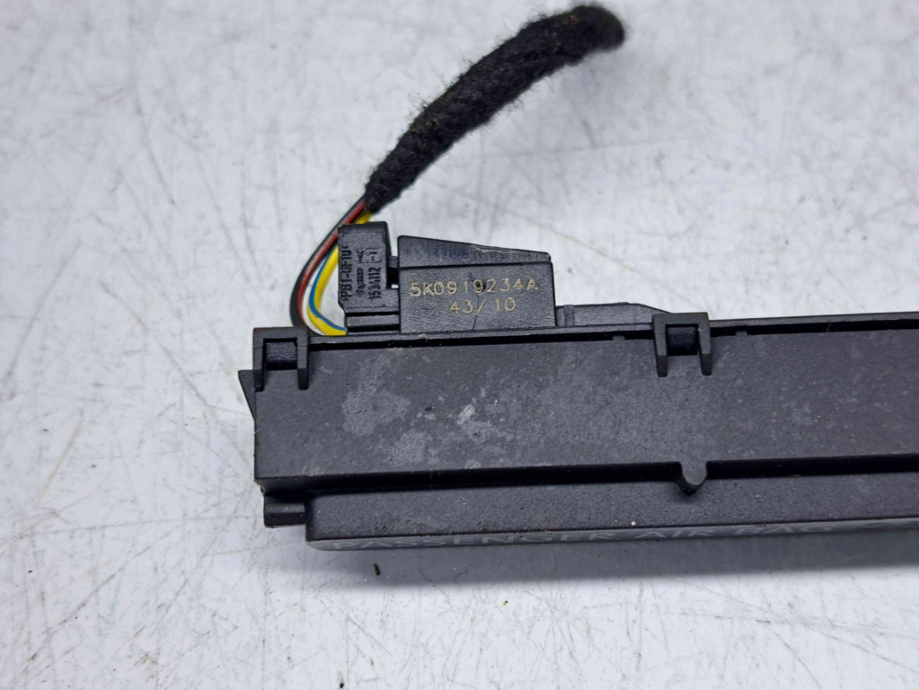 Display airbag Volkswagen Golf 6 (5K1) [Fabr 2009-2013] 5K0919234A
