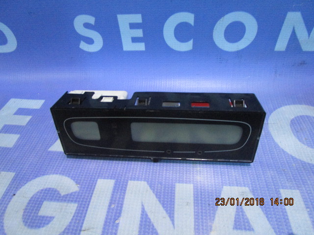 Display bord Renault Laguna; 8200002604