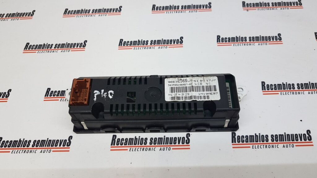 Display CITROEN C2 96632560XT-01 / 96632560XT 01 / 96632560XT01 / 503550290407-01 / 503550290407 01 / 5035502904070196632560XT-01 / 96632560XT 01 / 96632560XT01 / 503550290407-01 / 503550290407 01 / 50355029040701