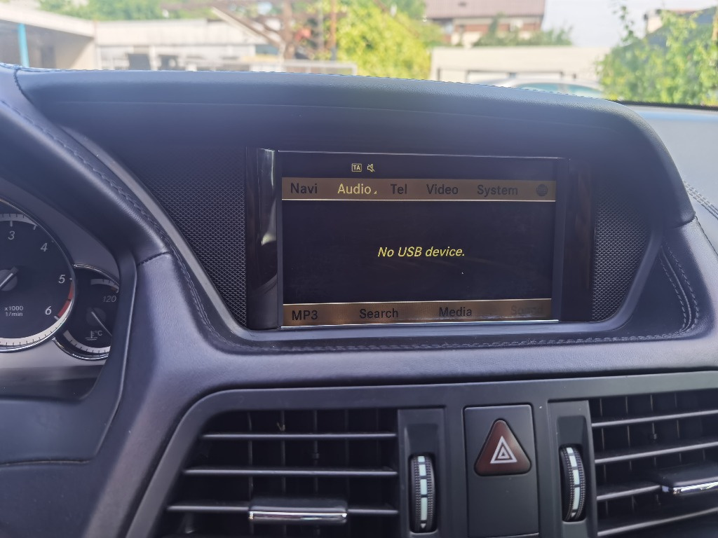 Display mare Mercedes E350 cdi w207 2010