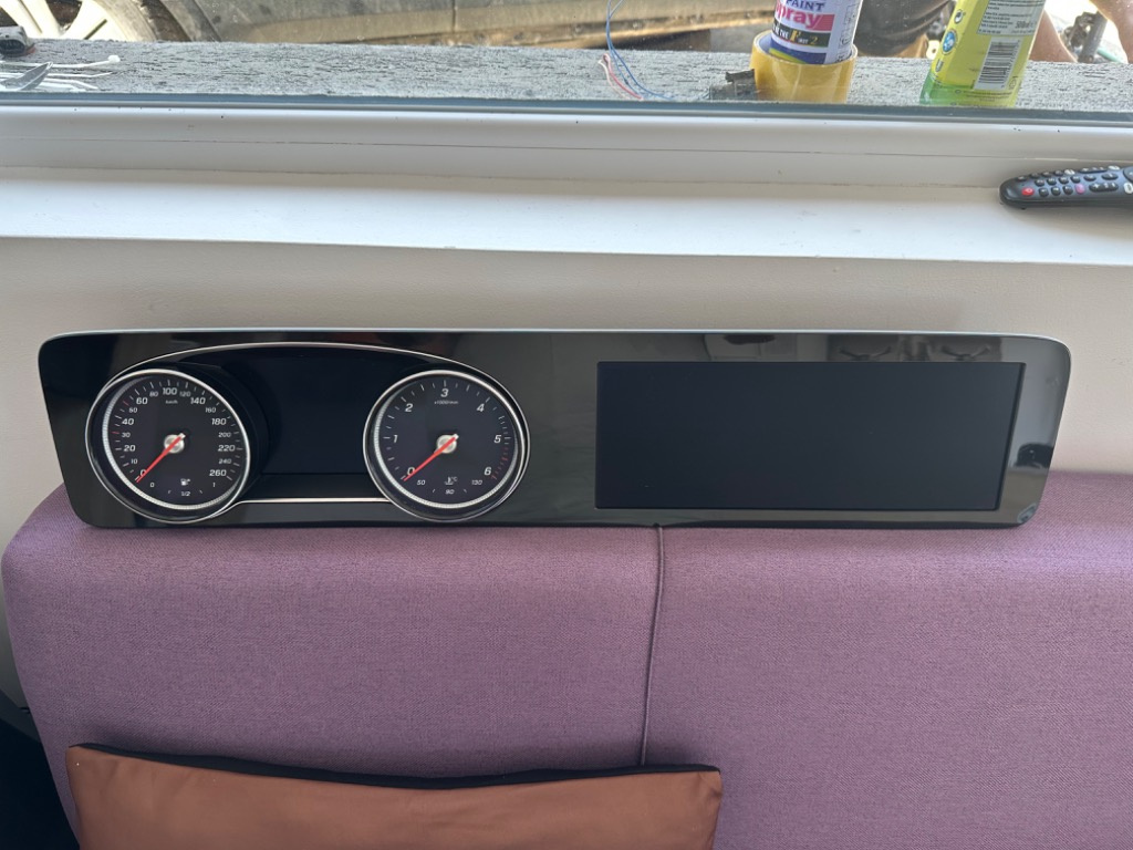 Display mare navigație Mercedes e class w213 in stare foarte buna