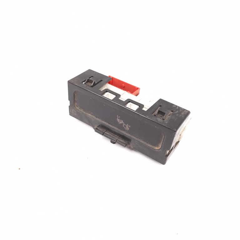 Display Multifunctional / Afisaj Central / Ecran Bord Renault MEGANE 2 2002 - 2010 8200107839, 216676711, NS23645872, 216749064A, 216748377A, 216684669A1, AFFA2