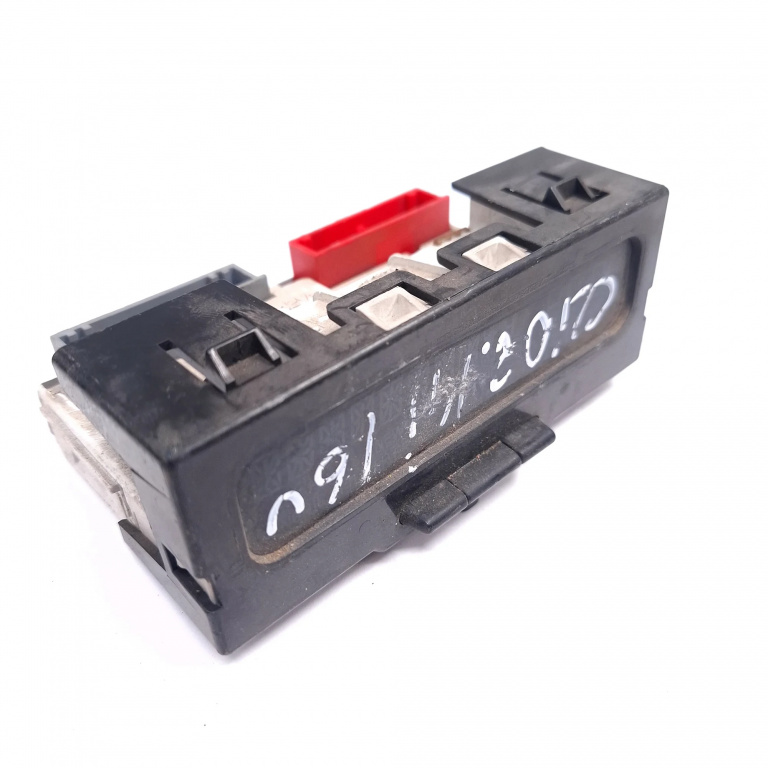 Display Multifunctional / Afisaj Central / Ecran Bord Renault CLIO 2 / SYMBOL 1 1998 - 2008 P8200028364A, P8200028364 A, 21656217-8 A, 216562178 A, 21656217-8A, 216562178A, AFF A2++, AFF A2, AFFA2++, AFFA2, NS2221368-L, NS2221368L