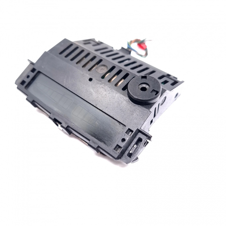 Display Multifunctional / Afisaj Central / Ecran Bord Mercedes-Benz C-Class (W203) 2000-2007 Avertizare Senzori Parcare A2035450332, 2338000 Borg
