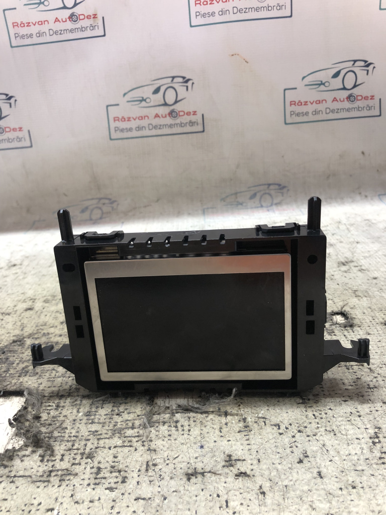 Display navigatie Ford Focus 3 1.0 Benzina 2015, F1FT18B955GD