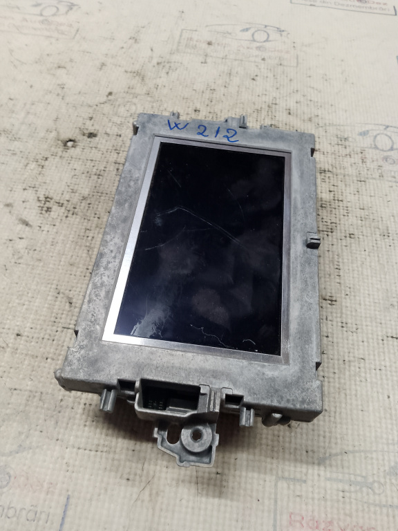 Display navigatie Mercedes E-Class W212 2012, A2129010400