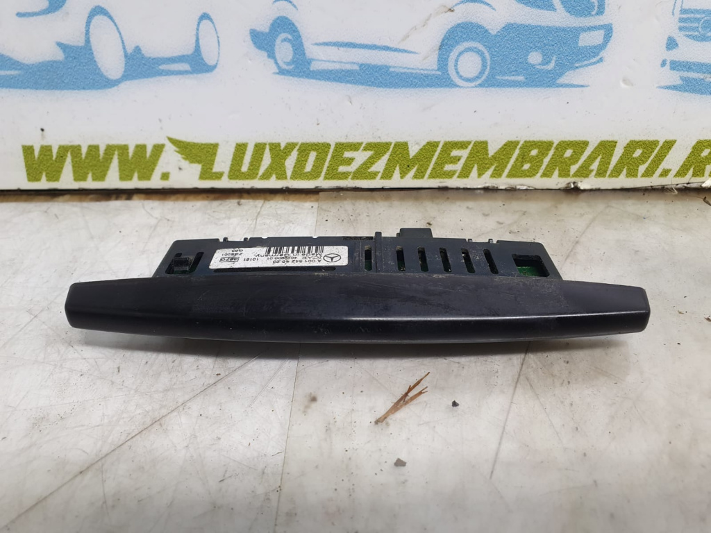 Display senzori parcare A0015424623 Mercedes-Benz C-Class W204/S204 [2007 - 2012] 2.2 cdi 651.911