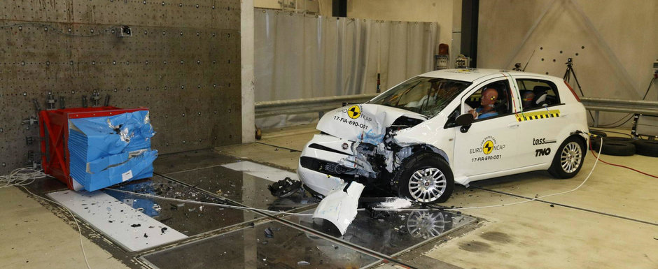 Disponibila si in Romania, sigura ca un bibelou: Fiat Punto obtine ZERO stele de siguranta Disponibila si in Romania, sigura ca un bibelou: Fiat Punto obtine ZERO stele de siguranta