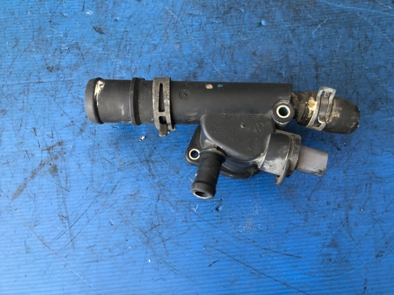 Distribuitor apa 1.4 tdi bnv vw polo 9n 038121132d