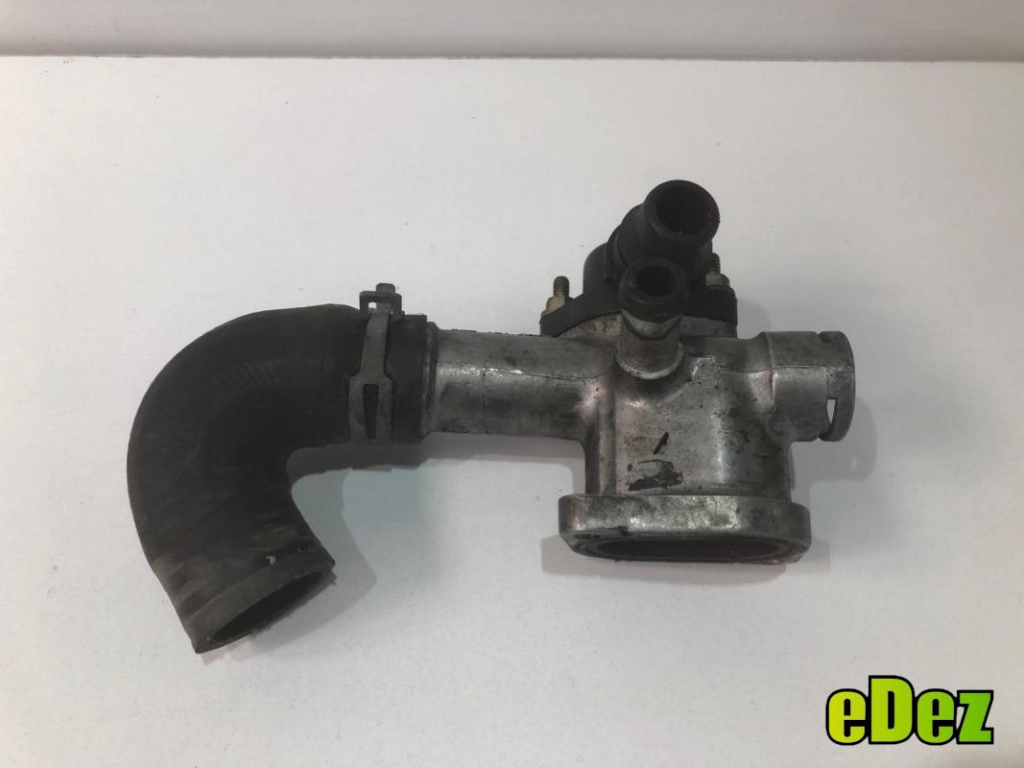 Distribuitor apa Skoda Octavia (1996-2004) 1.9 tdi 038121133a
