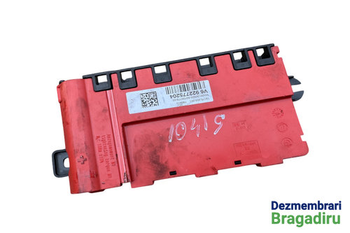 Distribuitor borna plus Cod: 9227752 9227752 BMW Seria 1 F20/F21 [2011 - 2015] Hatchback 5-usi 120d ...