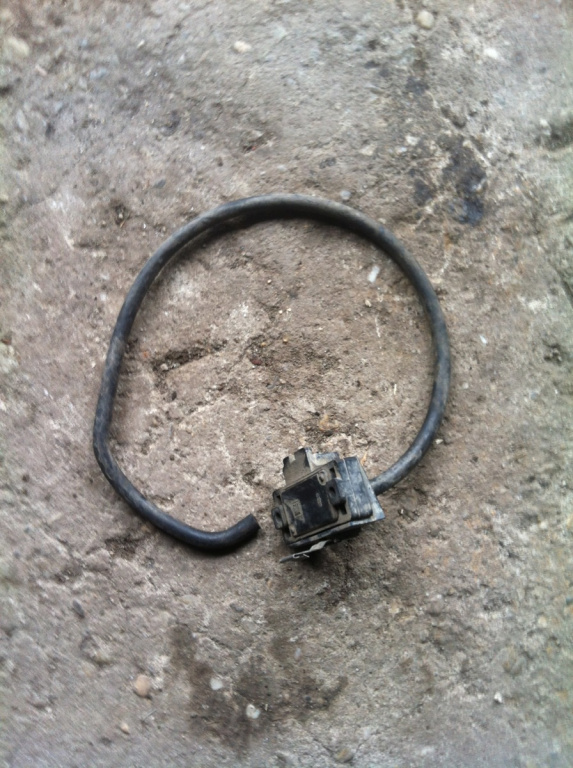 Distribuitor vacuum Opel Vectra A [1988 - 1995] Sedan 1.6 MT (75 hp) (86_ 87_)