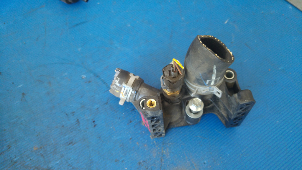 Distributor apa ford fiesta 6 rtjd 1.4 lpg 1.4 b si gaz dupa 2009 7m5g-8k556-ac