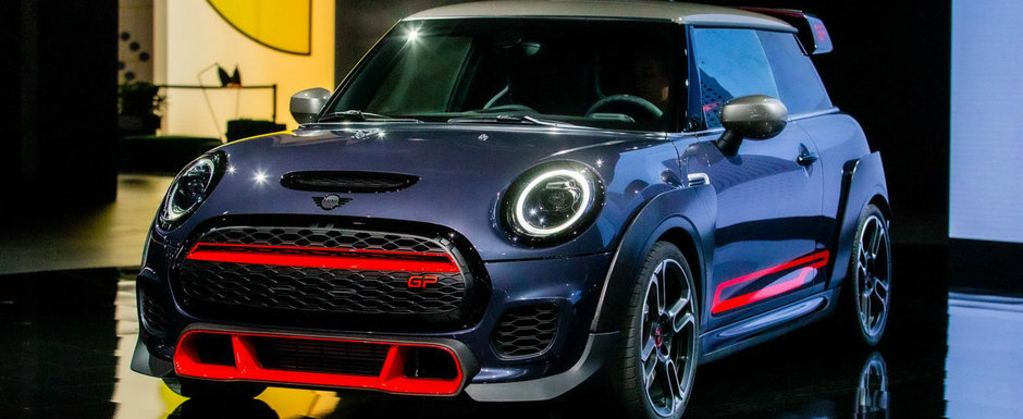 Doar 3.000 de oameni pot avea cel mai rapid MINI din istorie. Acesta este noul JCW GP Doar 3.000 de oameni pot avea cel mai rapid MINI din istorie. Acesta este noul JCW GP