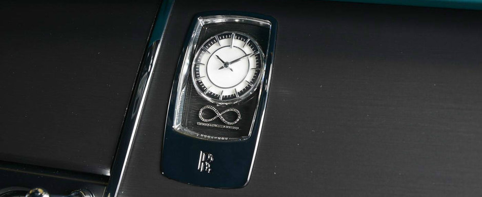 Doar 40 de norocosi pot avea acest Rolls-Royce cu 88 de diamante negre. El tocmai l-a primit pe al sau Doar 40 de norocosi pot avea acest Rolls-Royce cu 88 de diamante negre. El tocmai l-a primit pe al sau