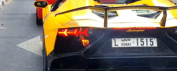 Doar un alt Lamborghini Aventador care sfarseste in flacari din cauza evacuarii