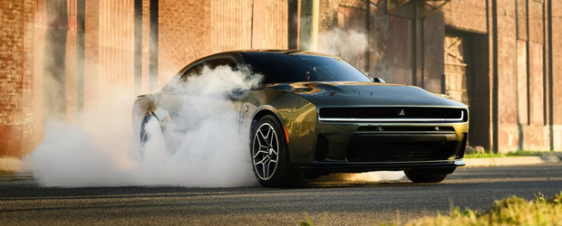 Dodge a lansat, in sfarsit, o varianta cu motor pe benzina a noului Charger Daytona