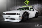 Dodge Challenger de la Liberty Walk