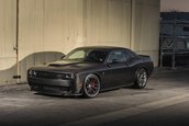 Dodge Challenger Hellcat din carbon