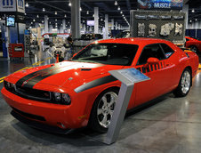 Dodge Challenger Mopar Edition