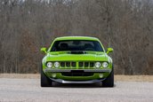 Dodge Challenger R/T Scat Pack transformat in Plymouth Barracuda