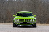 Dodge Challenger R/T Scat Pack transformat in Plymouth Barracuda