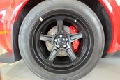 Dodge Challenger SRT Demon cu 16 kilometri la bord